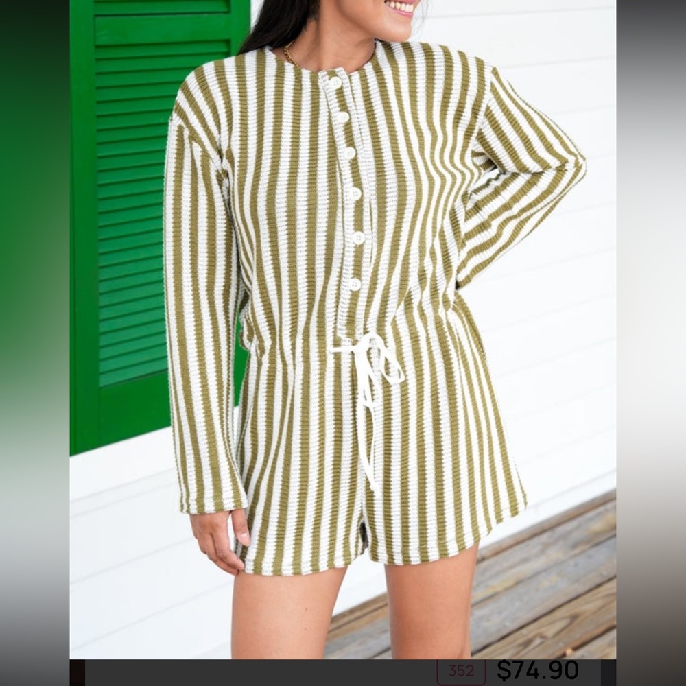 Heyson long sleeve romper olive and cream size large
